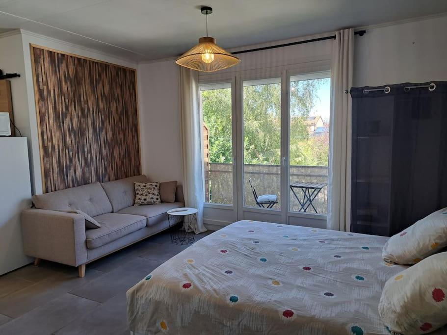 Studio Dans Maison Avec Jardin Et Balcon, Au Calme Sérézin-du-Rhône Kültér fotó