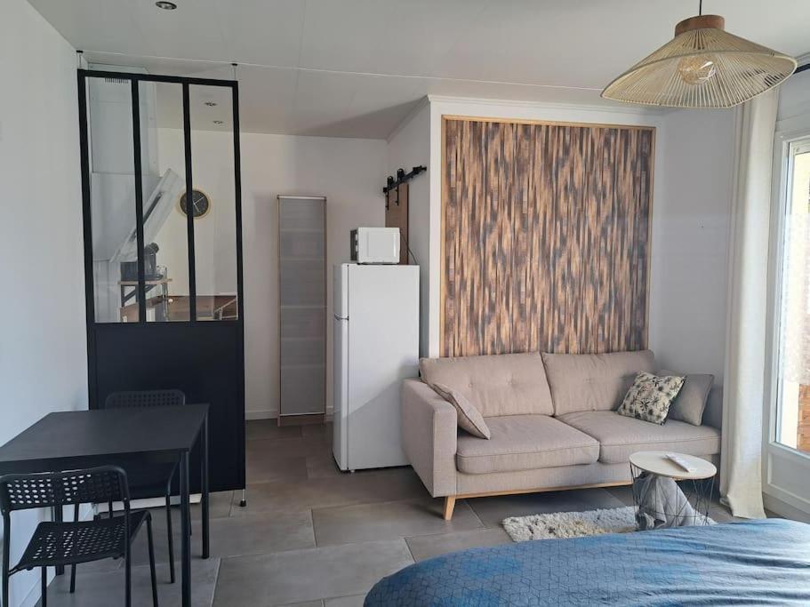 Studio Dans Maison Avec Jardin Et Balcon, Au Calme Sérézin-du-Rhône Kültér fotó